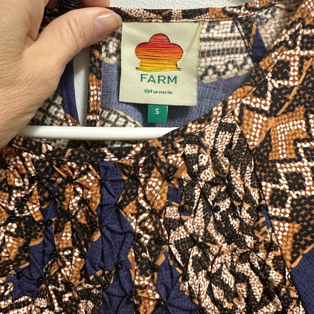FARM Rio Yawanawa Vanahu
Mini Dress 🍌 👗 - Picture 4 of 7